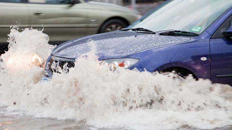 Malas Mencuci Mobil Rasakan Akibatnya!